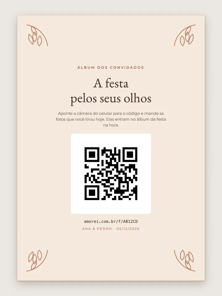 Cartaz A3 no modelo Guirlanda, com folhas nos quatro cantos, a frase “A festa pelos seus olhos” e o QR grande